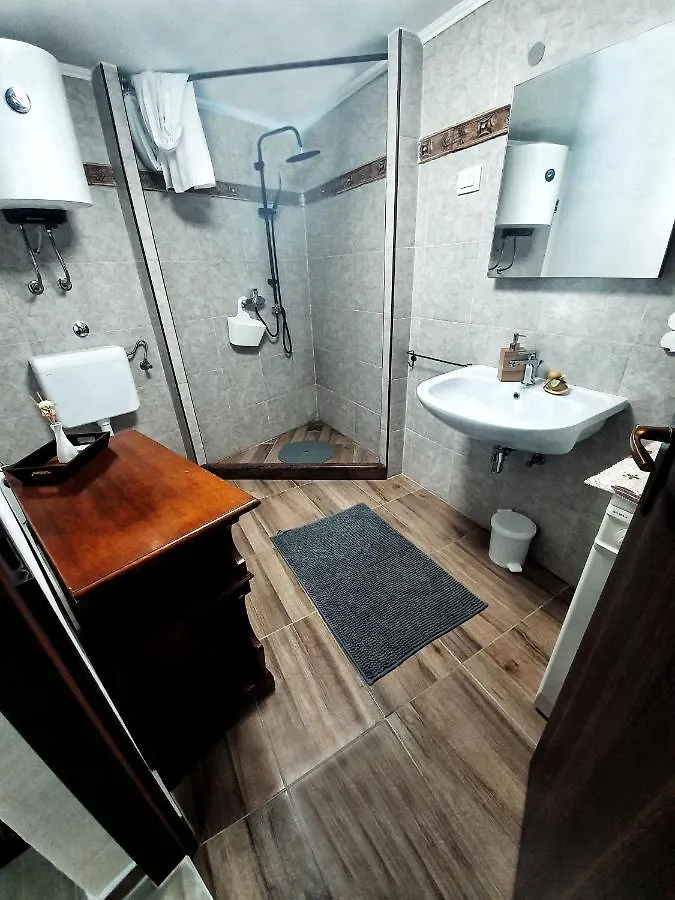 Luanas Rooms With Istrian Touch Buzet